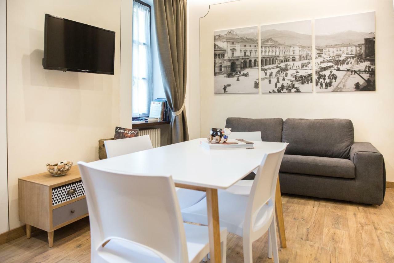 Inn Aosta - La Piazza Zewnętrze zdjęcie
